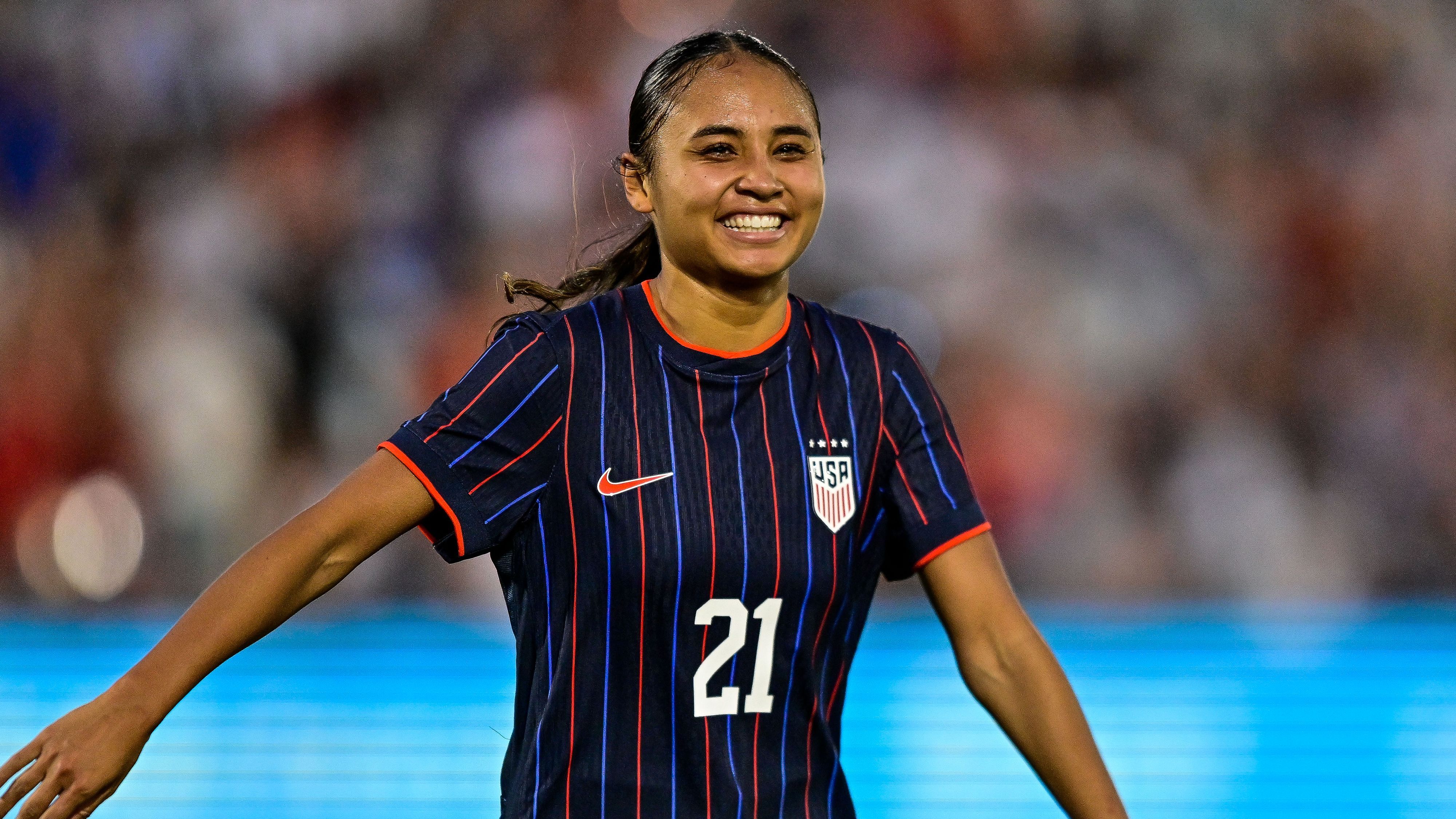 Chelsea close in on Alyssa Thompson! Blues reach verbal agreement to sign Angel City star in deal worth just under £1m
