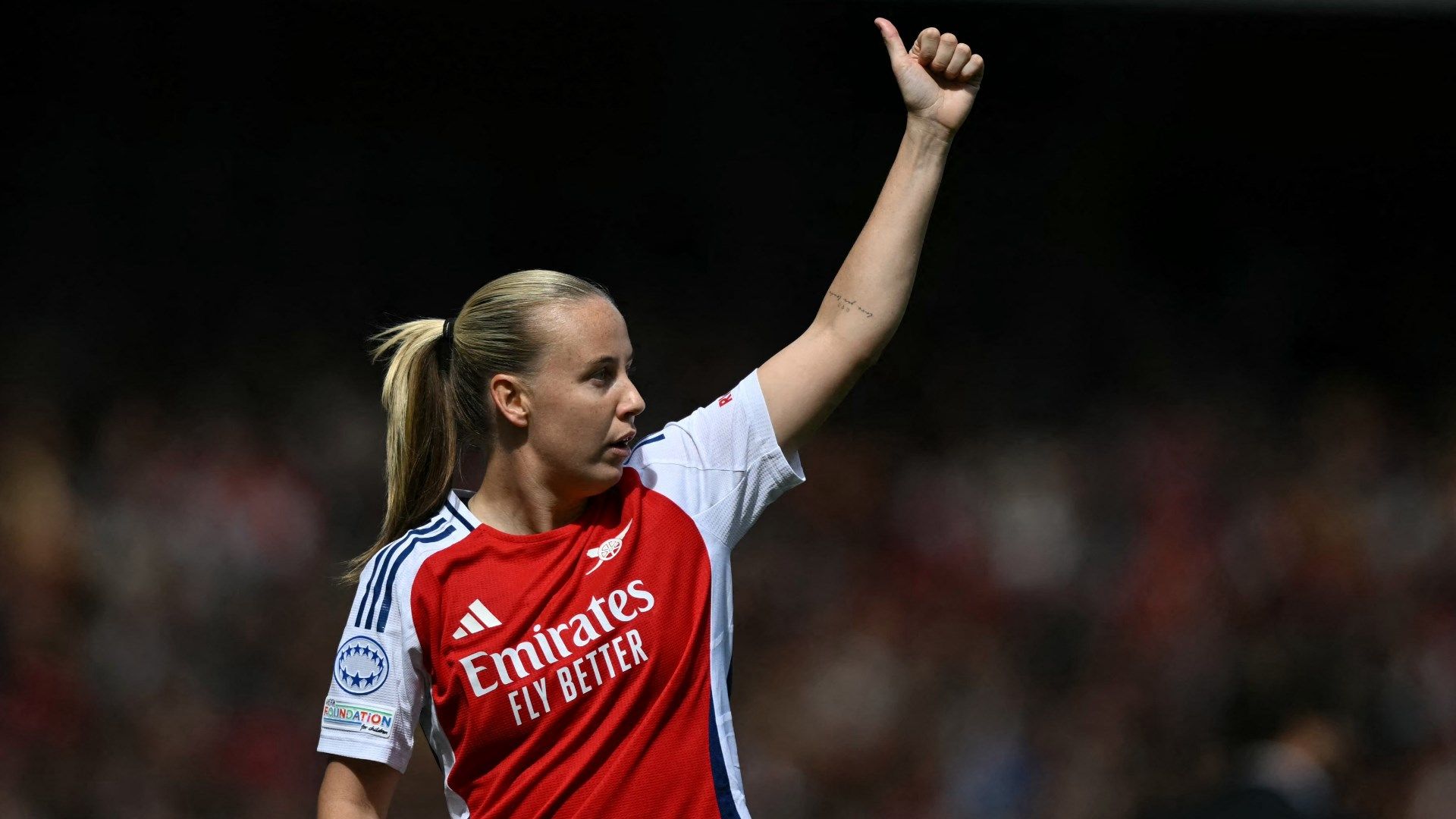 Lionesses star Beth Mead makes Women's Super League history after bagging two assists as Arsenal start season in style