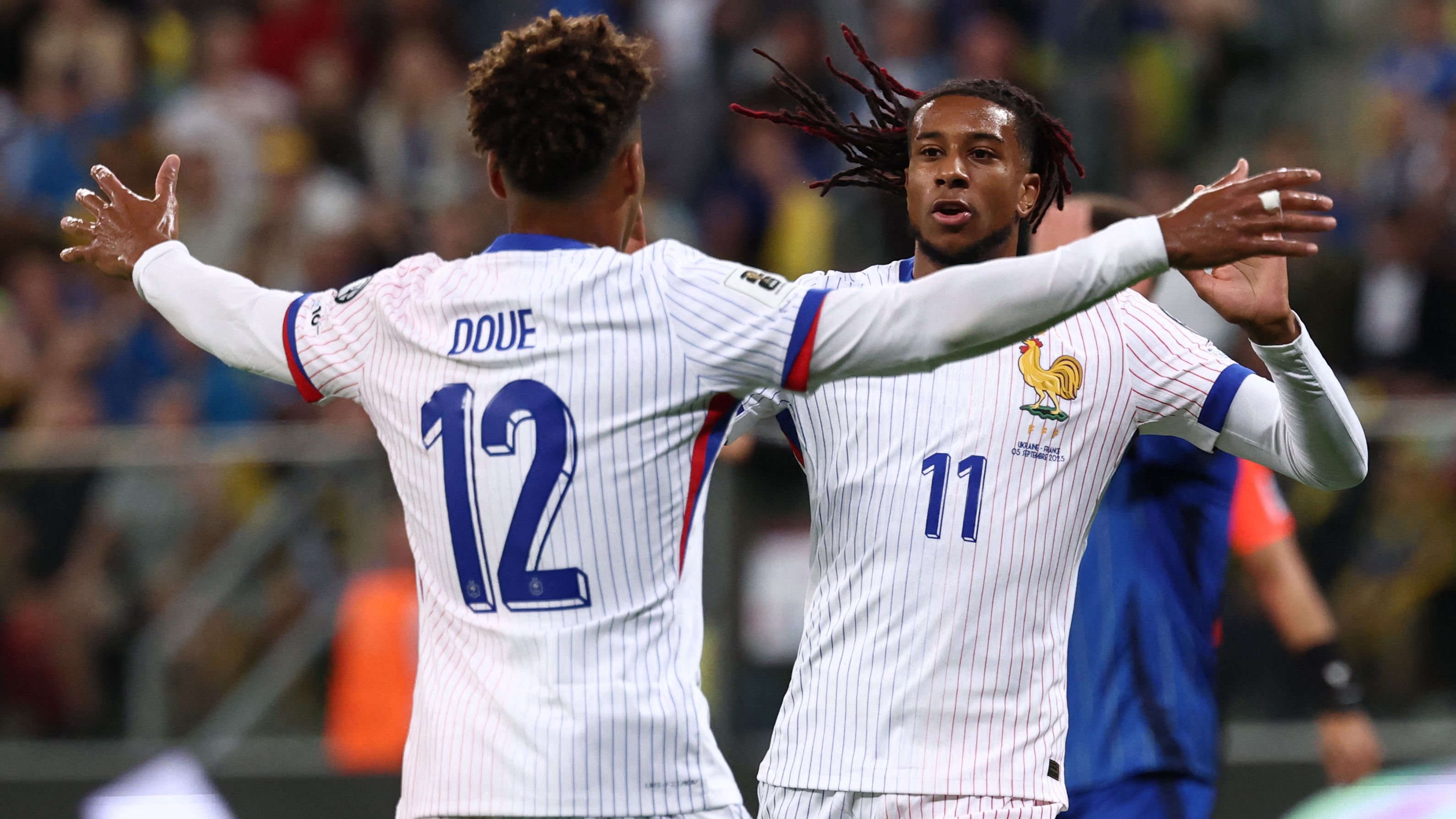 'Magician' Michael Olise told he 'can do everything' as France and Bayern Munich co-star joins Antoine Griezmann and Didier Deschamps in hailing 'technically gifted' ex-Crystal Palace hero