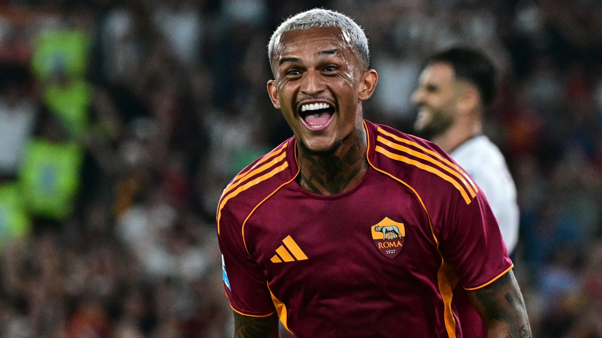 'I missed passes in front of the cameras!' - Wesley thought Roma were 'crazy' for €20m offer as Brazilian full-back reveals Flamengo forced him to accept transfer