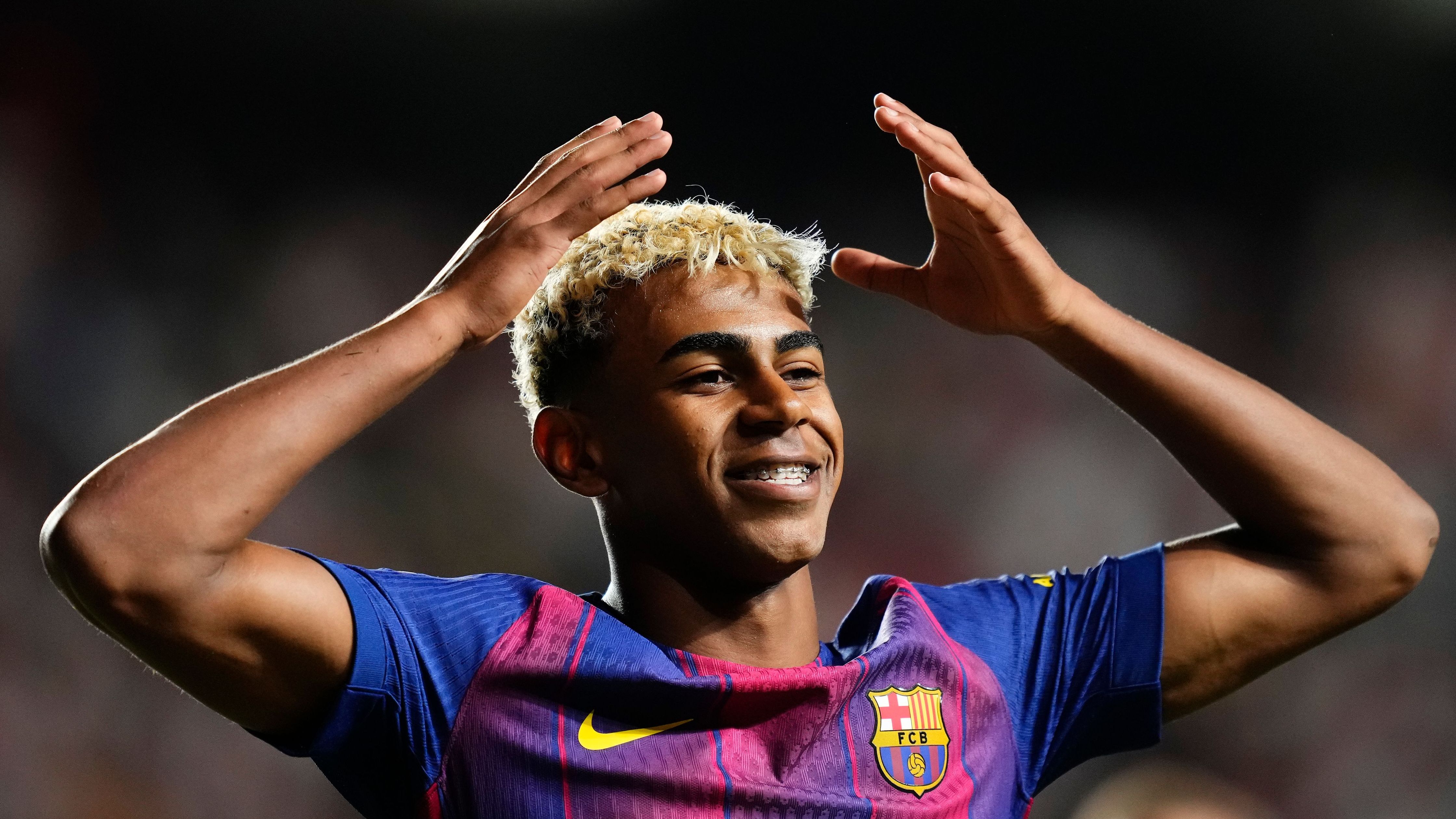 Spain boss 'amazed' by Lamine Yamal and hails Barcelona star's 'impressive maturity'