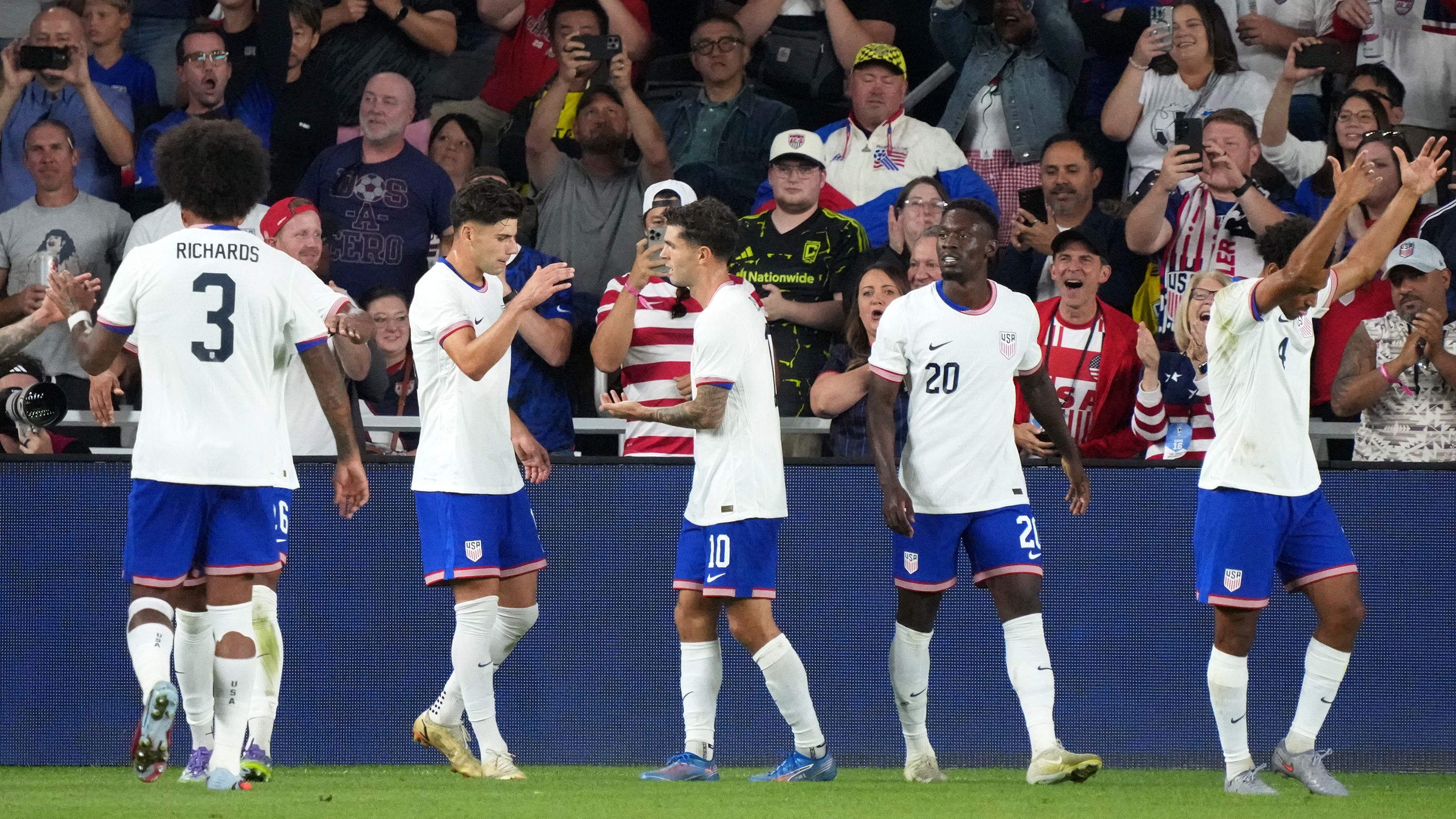'We can see the pressure getting to him' - Herculez Gomez says Mauricio Pochettino under strain despite USMNT win over Japan