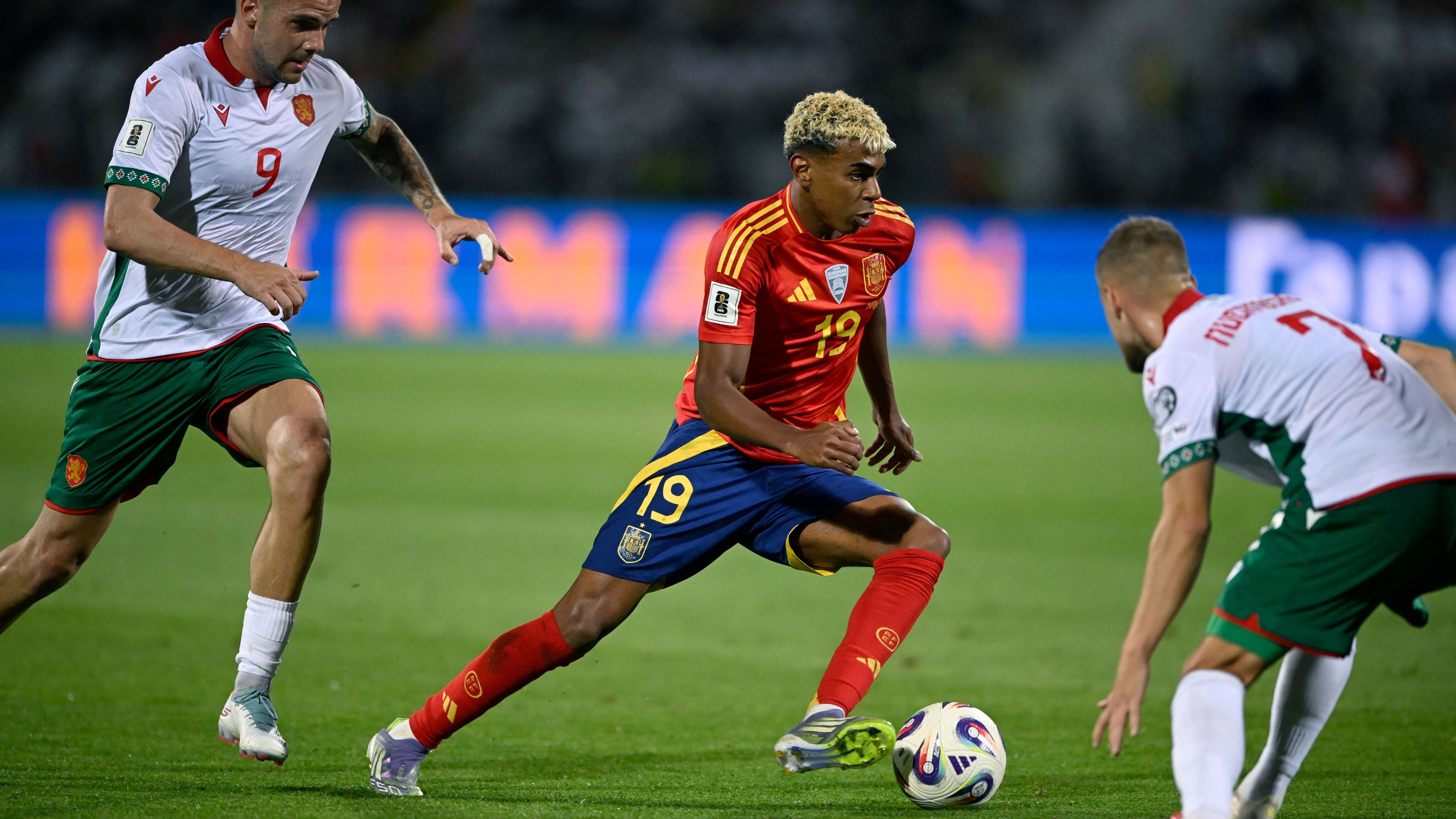 'We're screwed!' - Lamine Yamal reveals his mum 'yelled every day' as Barcelona sensation gave up on hopes of getting a degree to pursue football 'dream'