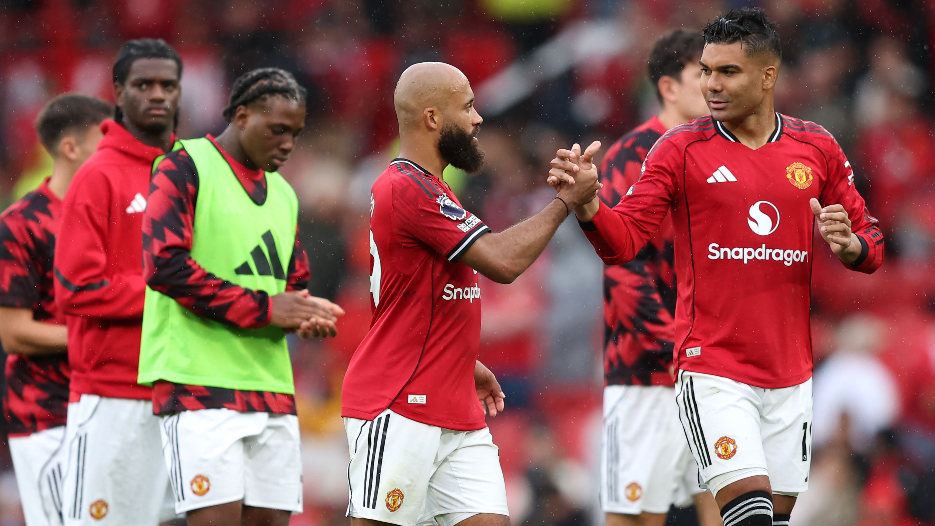 Casemiro's three closest Man Utd team-mates revealed as Red Devils veteran takes new signing 'under his wing'
