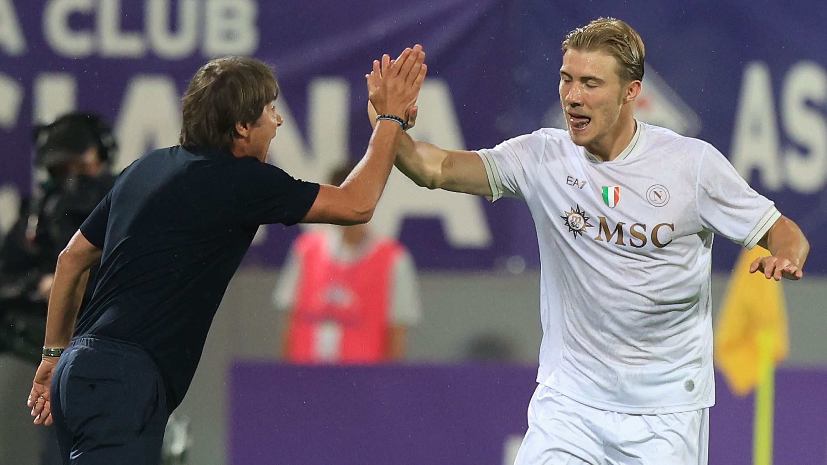 Antonio Conte thanks Man Utd for 'bringing us luck' after Rasmus Hojlund scores on Napoli debut
