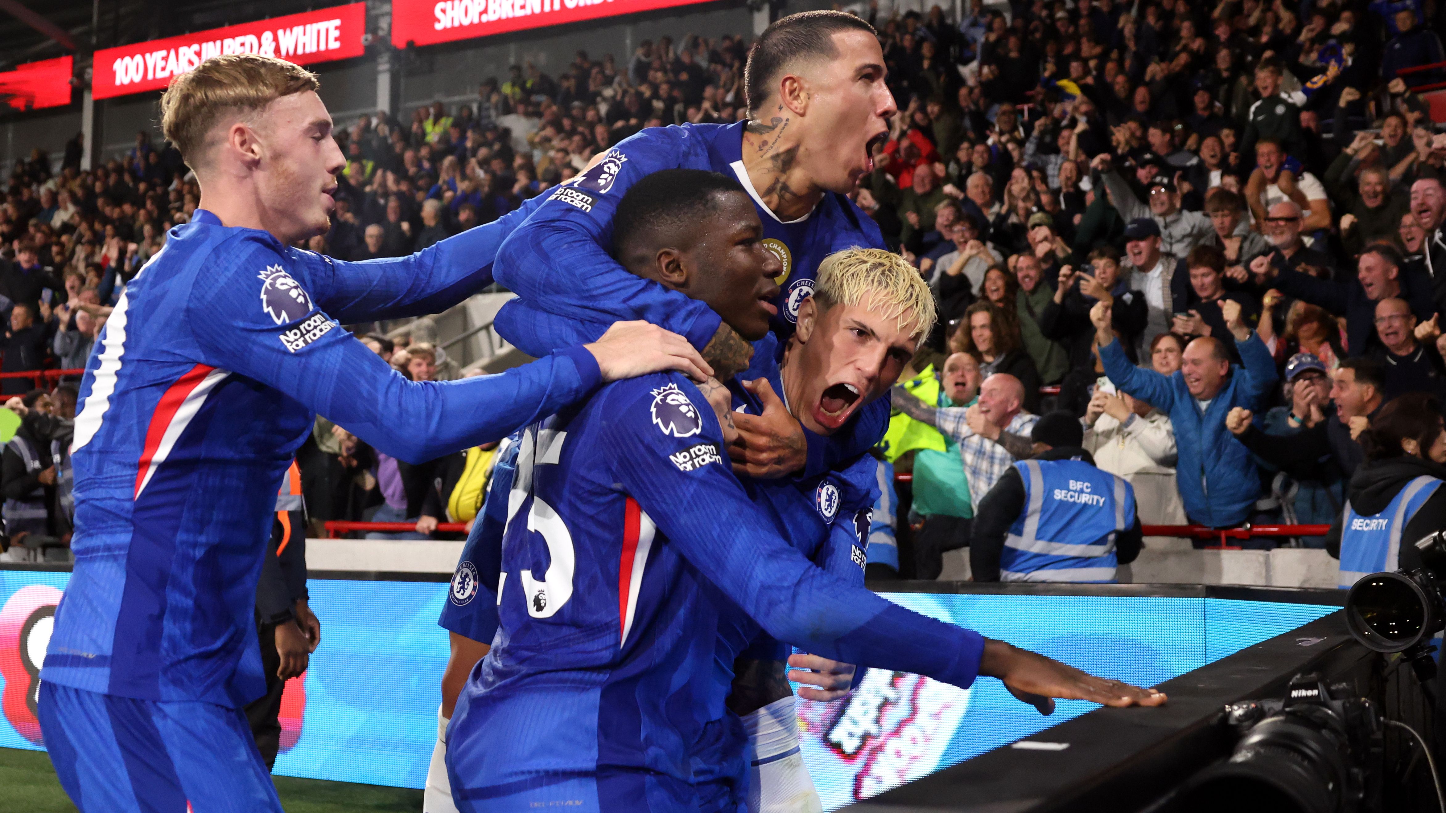 'He falls asleep!' - Alejandro Garnacho slammed for error on Chelsea debut as ex-Man Utd winger loses marker in last-gasp draw with Brentford