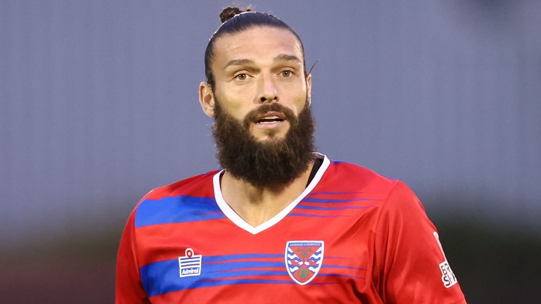 Andy Carroll's nightmare debut! Ex-Liverpool striker SENT OFF on full Dagenham & Redbridge bow in non-league
