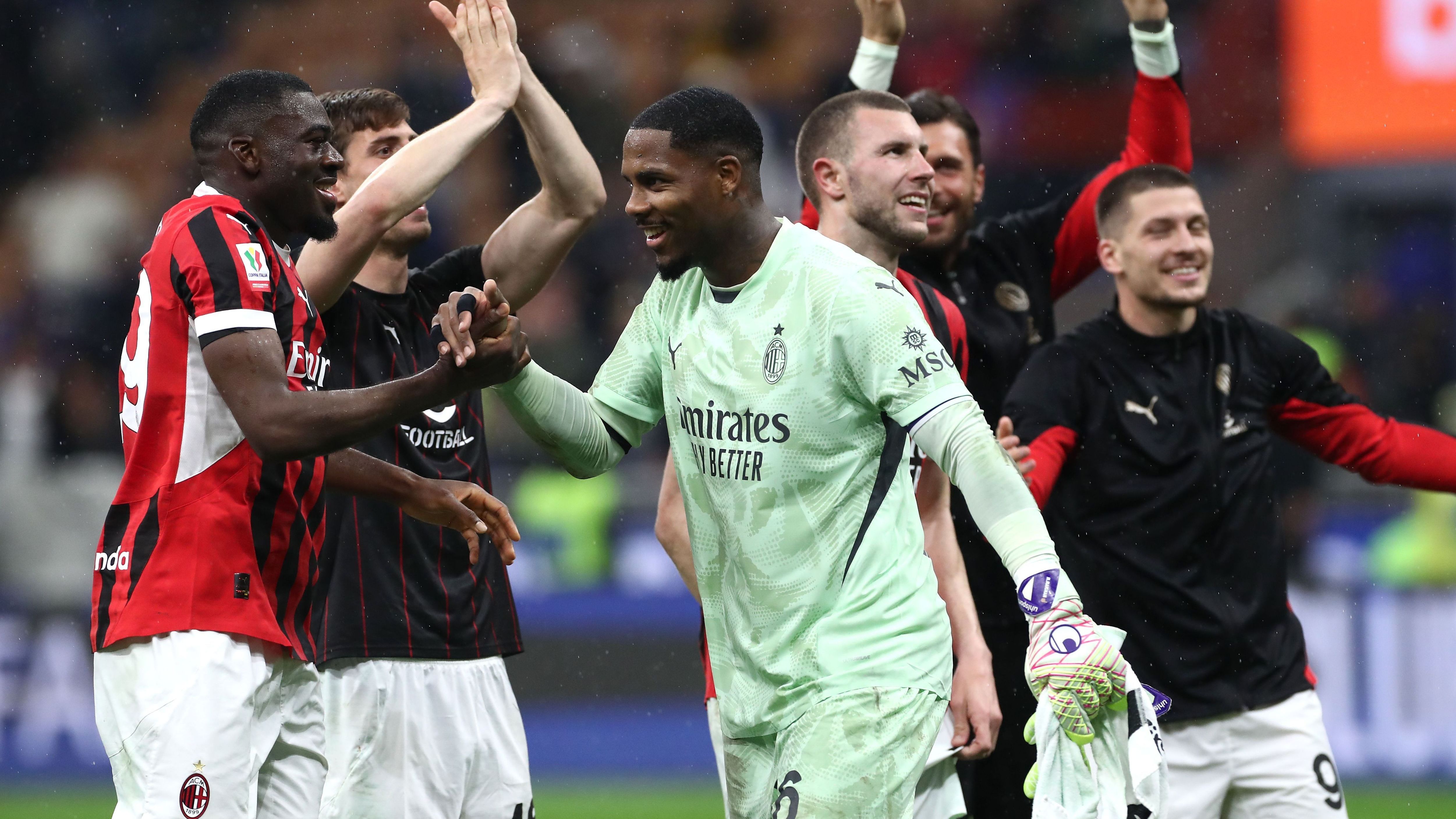 Mike Maignan injury blow confirmed as AC Milan boss rules goalkeeper out of next match