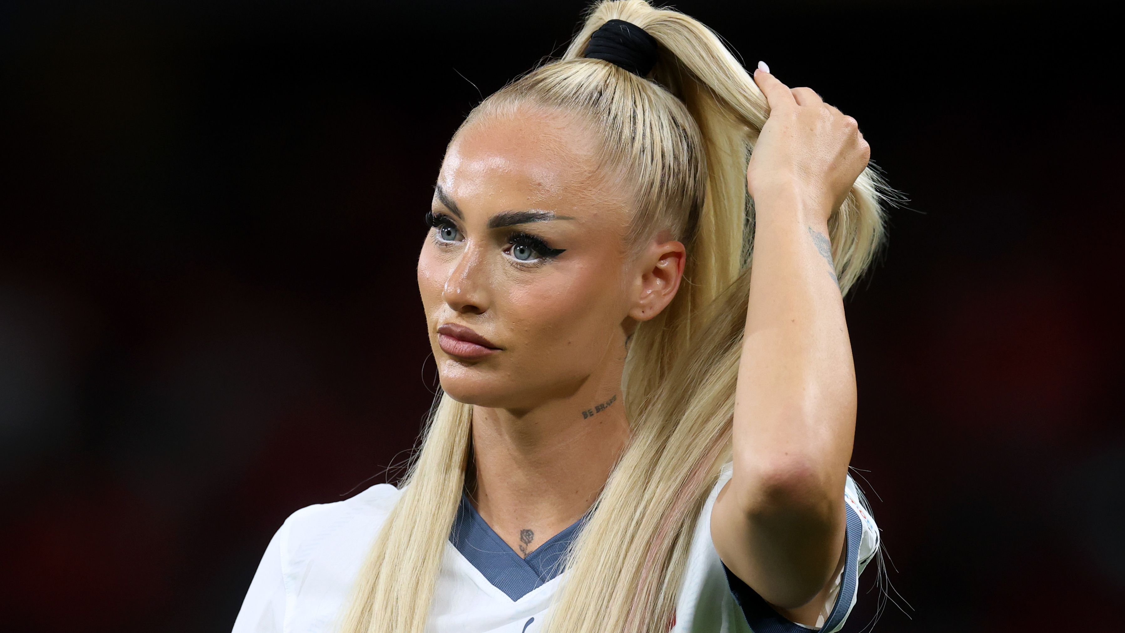 VIDEO: Alisha Lehmann scores first Como Women goal & breaks out iconic fishing celebration