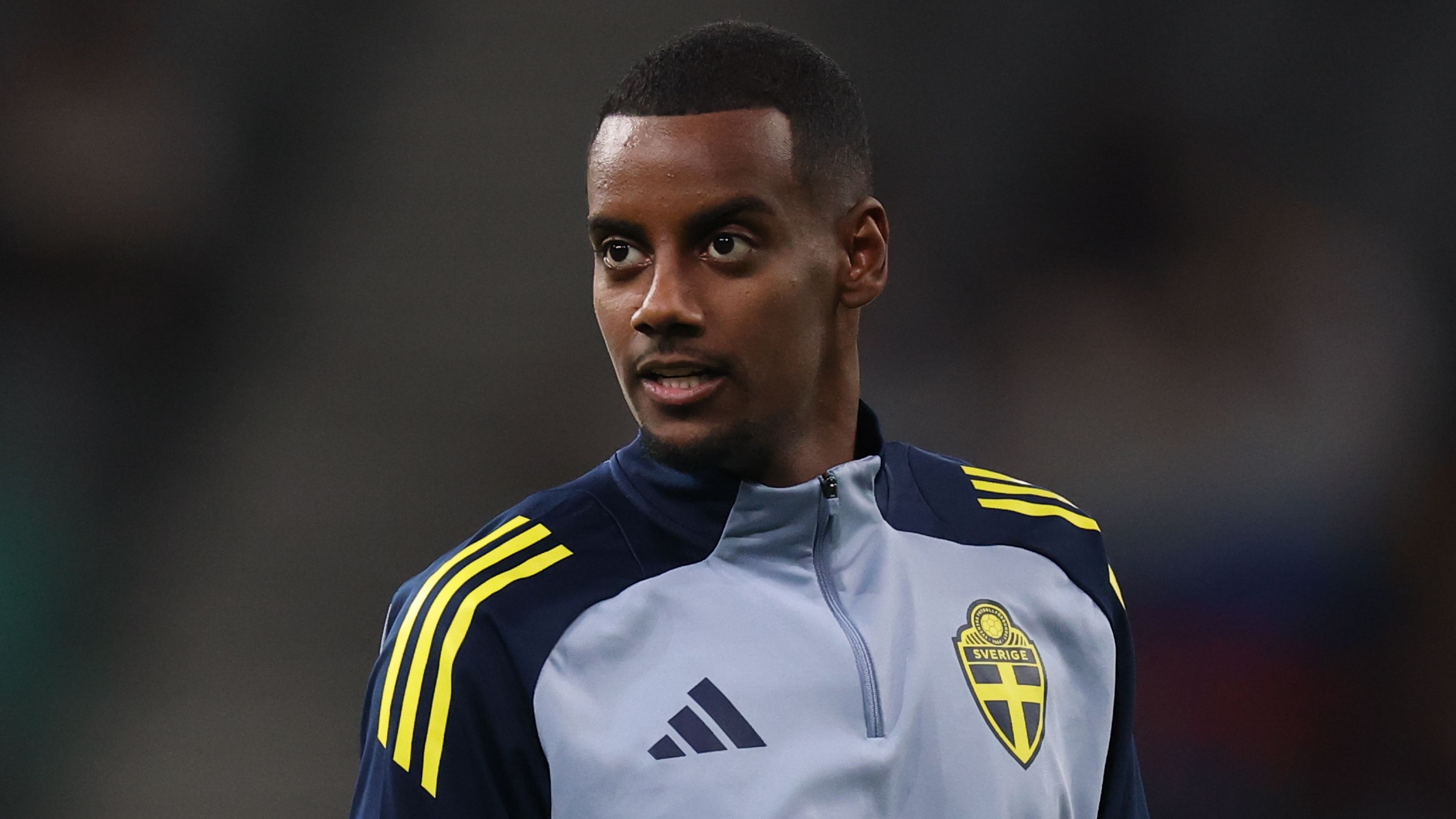 Arne Slot takes another dig at Newcastle! Liverpool boss points at Yoane Wissa injury as reason behind delaying Alexander Isak's debut
