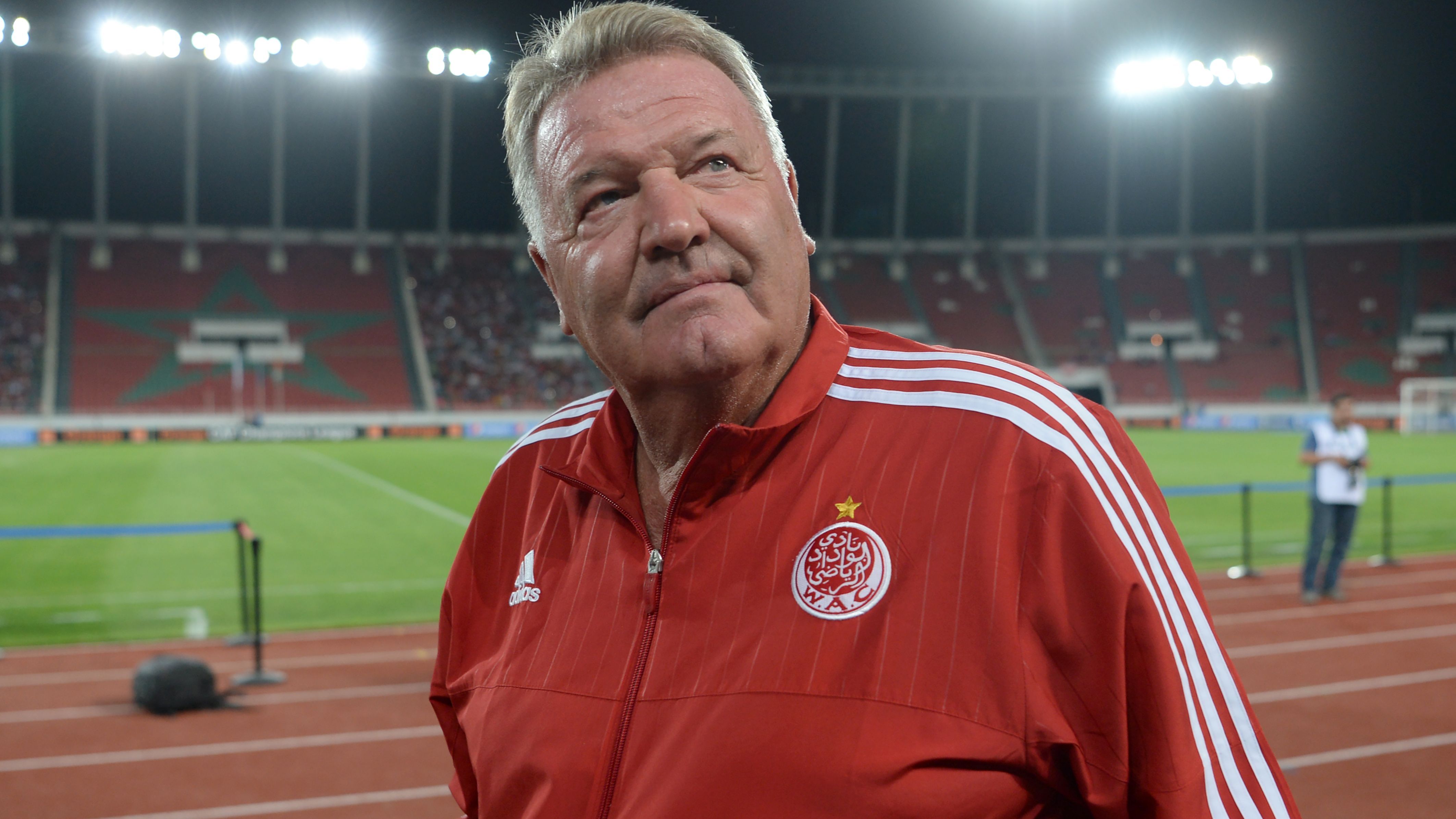 Real Madrid boss Xabi Alonso leads tributes as Liverpool legend John Toshack makes rare public appearance to accept highest honour from Real Sociedad