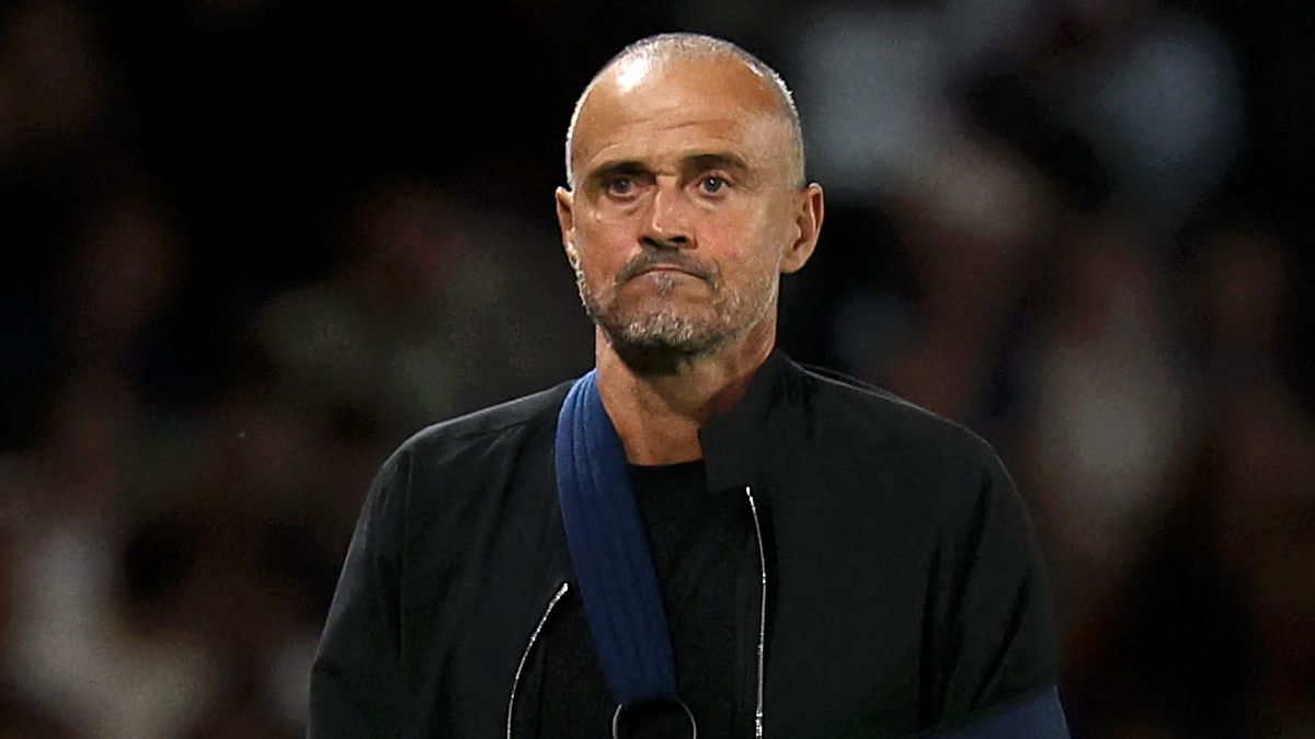 Luis Enrique won't 'play with fire' as PSG boss plans to ditch his new rugby coach routine so he can 'feel the heat' of fiery derby against Marseille