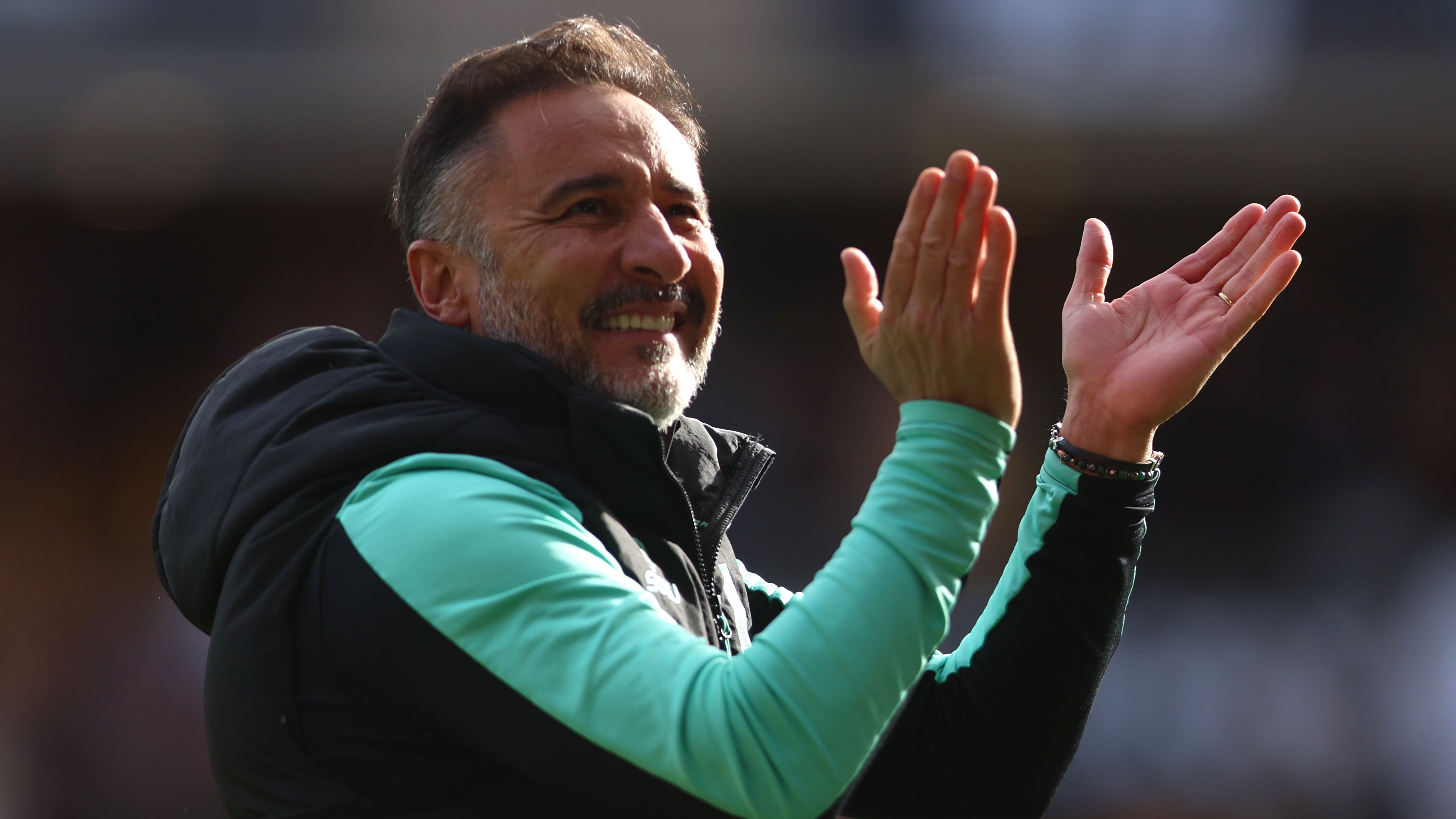 Wolves boss Vitor Pereira sensationally signs new contract despite Molineux club sitting rock-bottom of Premier League table