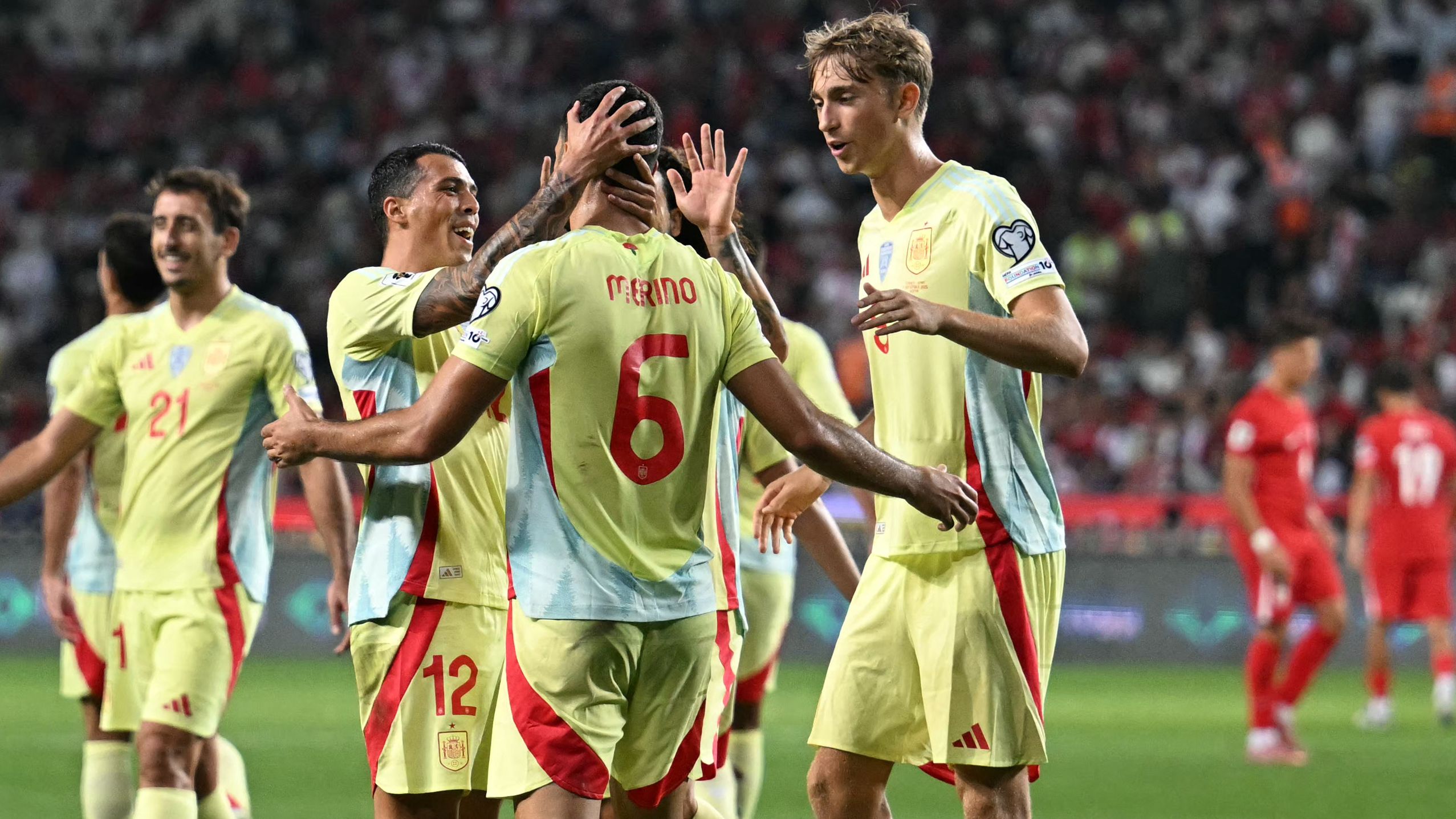 Spain threatens to BOYCOTT 2026 World Cup if Israel are allowed to participate as qualifying continues