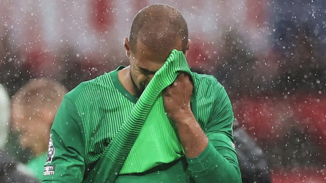 Chelsea player ratings vs Man Utd: Robert Sanchez, that's unforgivable! Calamitous goalkeeper sabotages Blues with mindless red card as Cole Palmer suffers injury nightmare